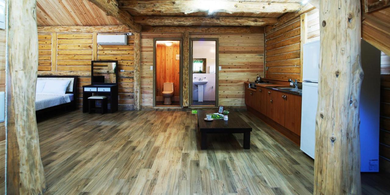 Jeju Joa Log Pension ซอกวีโพ ภายนอก รูปภาพ
