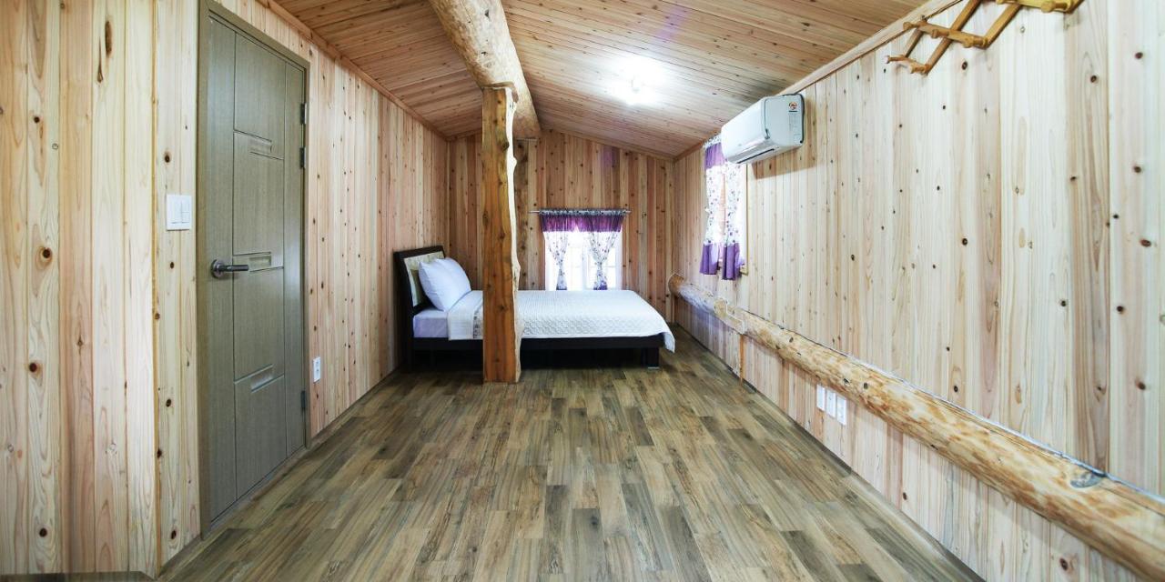 Jeju Joa Log Pension ซอกวีโพ ภายนอก รูปภาพ